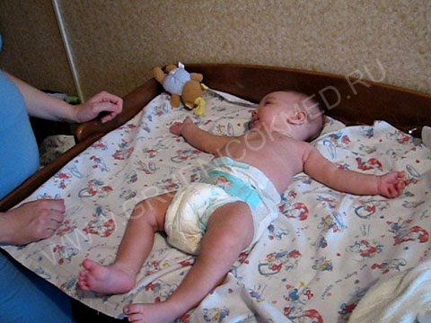 Синдром мышечной дистонии после массажа ребенка (3 месяца).jpg